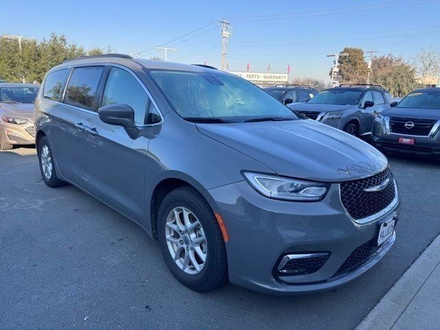 2022 Chrysler Pacifica Touring-L