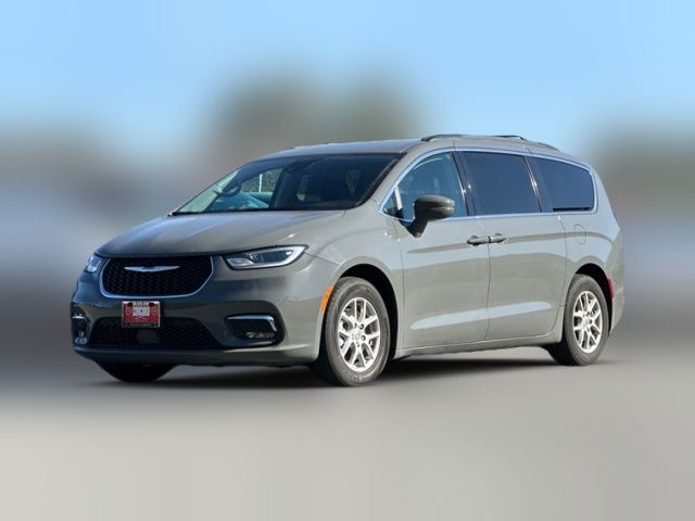 2022 Chrysler Pacifica Touring-L