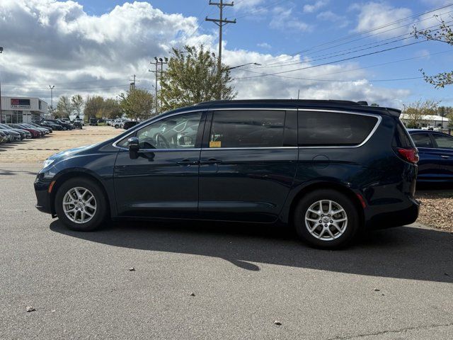 2022 Chrysler Pacifica Touring-L