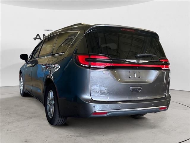 2022 Chrysler Pacifica Touring-L