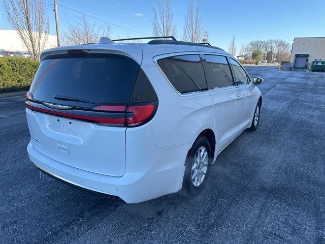 2022 Chrysler Pacifica Touring-L