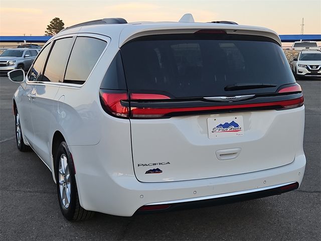 2022 Chrysler Pacifica Touring-L