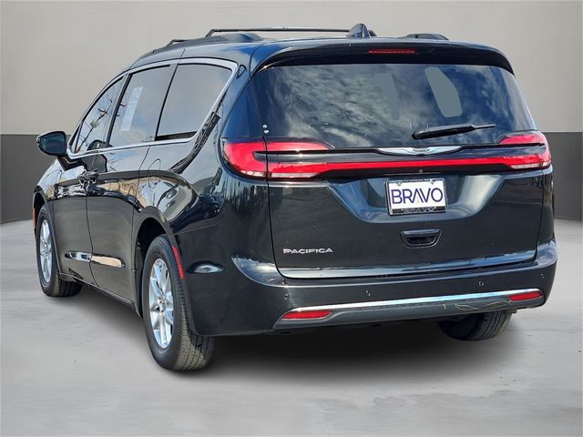 2022 Chrysler Pacifica Touring-L