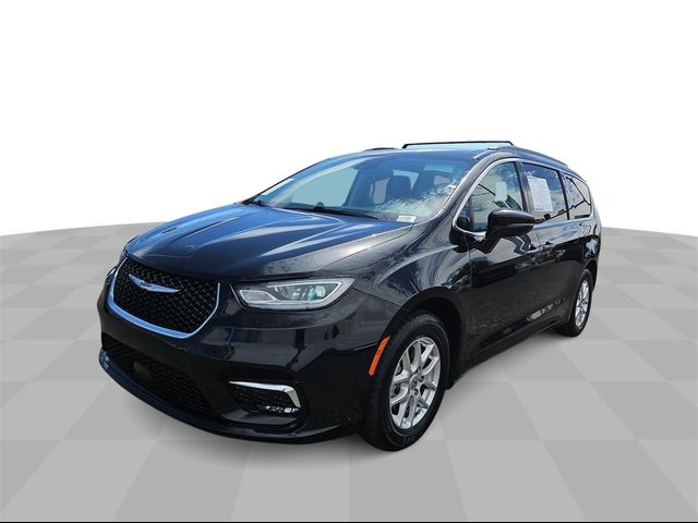 2022 Chrysler Pacifica Touring-L