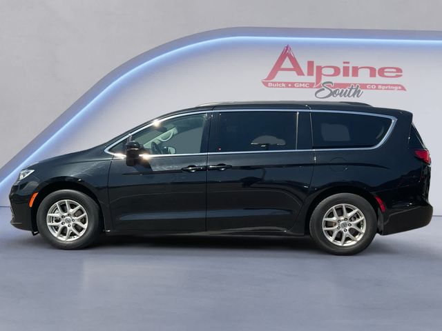 2022 Chrysler Pacifica Touring-L