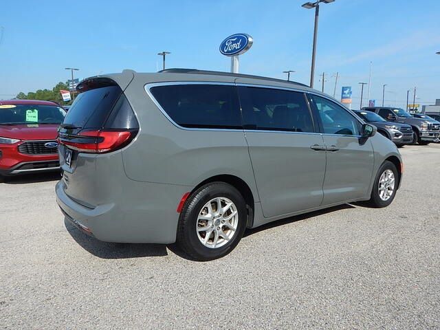 2022 Chrysler Pacifica Touring-L