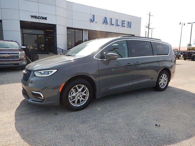 2022 Chrysler Pacifica Touring-L