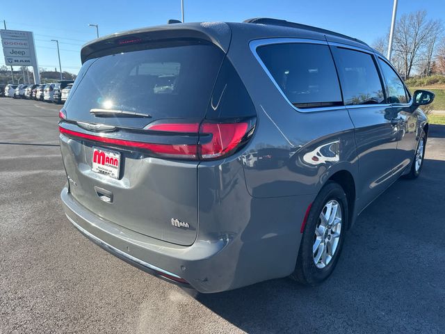 2022 Chrysler Pacifica Touring-L