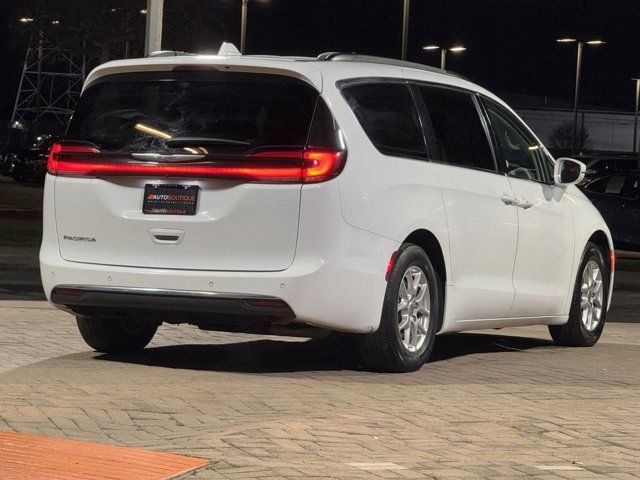 2022 Chrysler Pacifica Touring-L