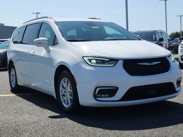 2022 Chrysler Pacifica Touring-L