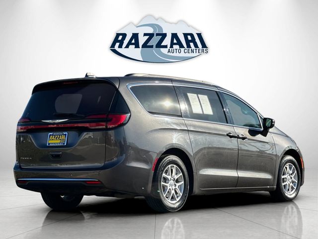 2022 Chrysler Pacifica Touring-L