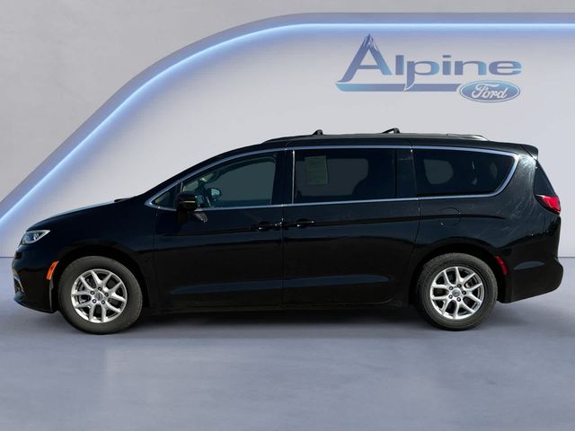 2022 Chrysler Pacifica Touring-L