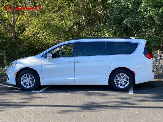 2022 Chrysler Pacifica Touring-L