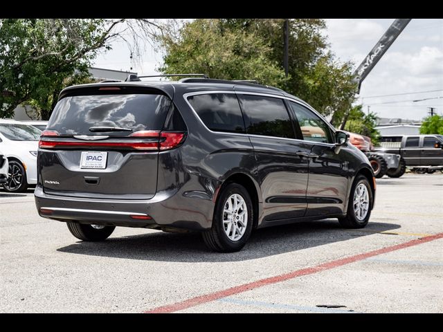 2022 Chrysler Pacifica Touring-L