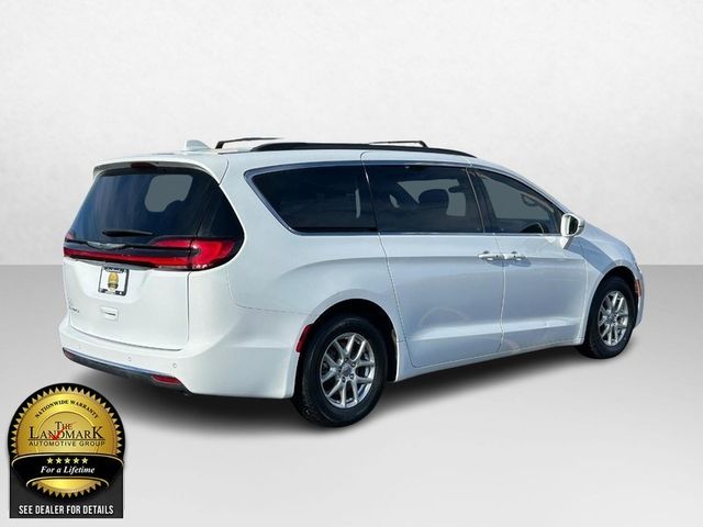 2022 Chrysler Pacifica Touring-L