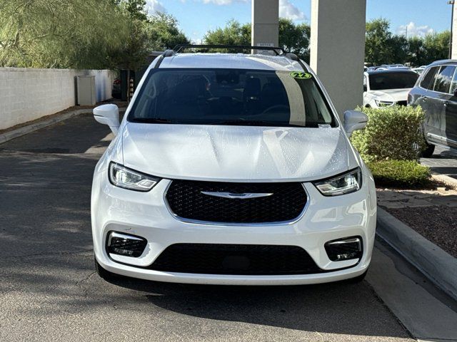 2022 Chrysler Pacifica Touring-L