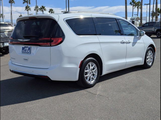 2022 Chrysler Pacifica Touring-L