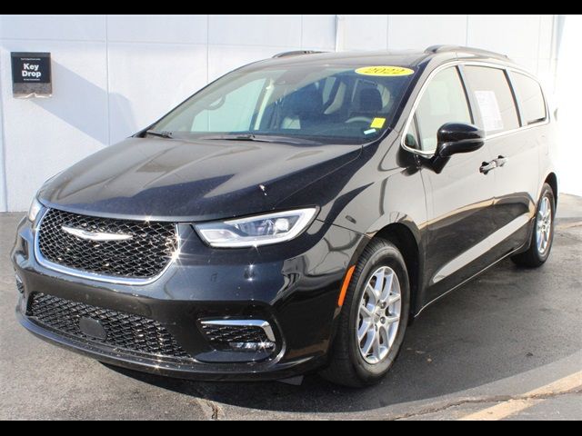 2022 Chrysler Pacifica Touring-L