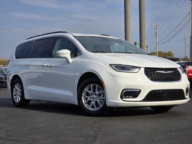 2022 Chrysler Pacifica Touring-L