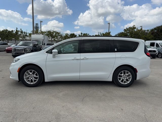 2022 Chrysler Pacifica Touring-L