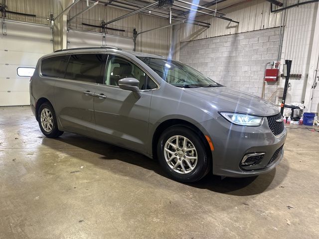 2022 Chrysler Pacifica Touring-L