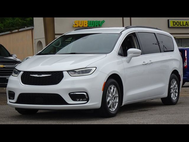 2022 Chrysler Pacifica Touring-L