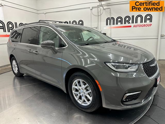 2022 Chrysler Pacifica Touring-L