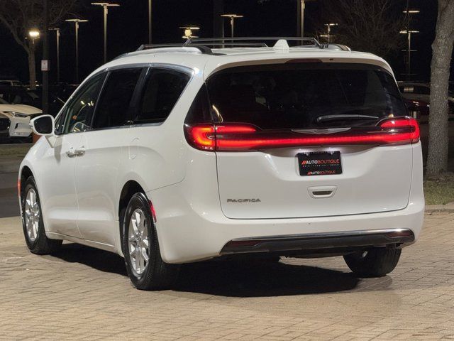 2022 Chrysler Pacifica Touring-L