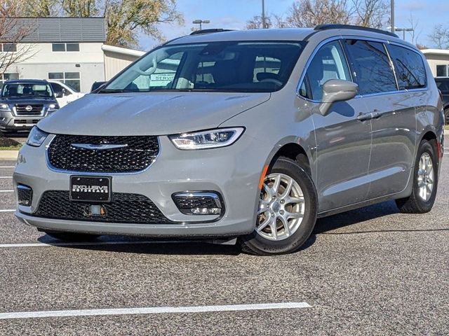 2022 Chrysler Pacifica Touring-L