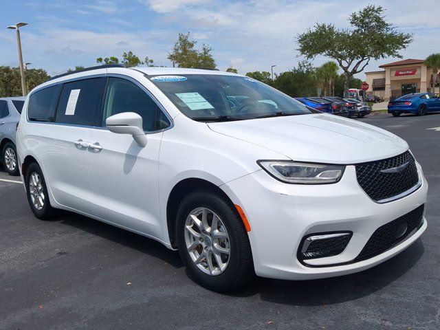 2022 Chrysler Pacifica Touring-L