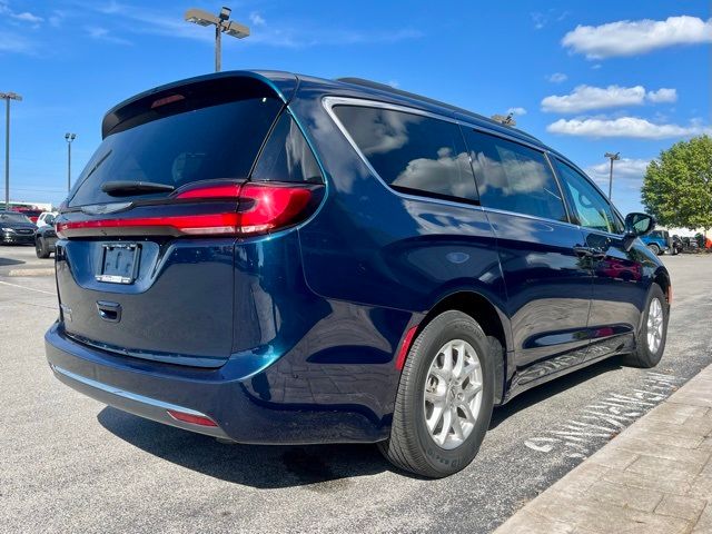 2022 Chrysler Pacifica Touring-L