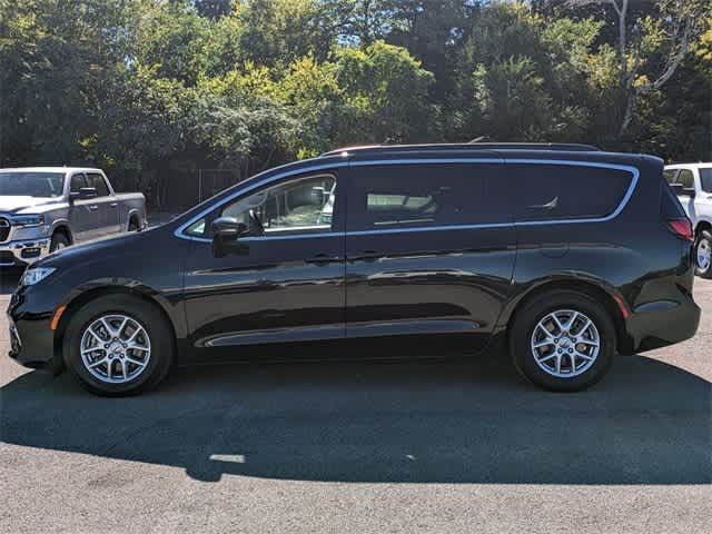 2022 Chrysler Pacifica Touring-L