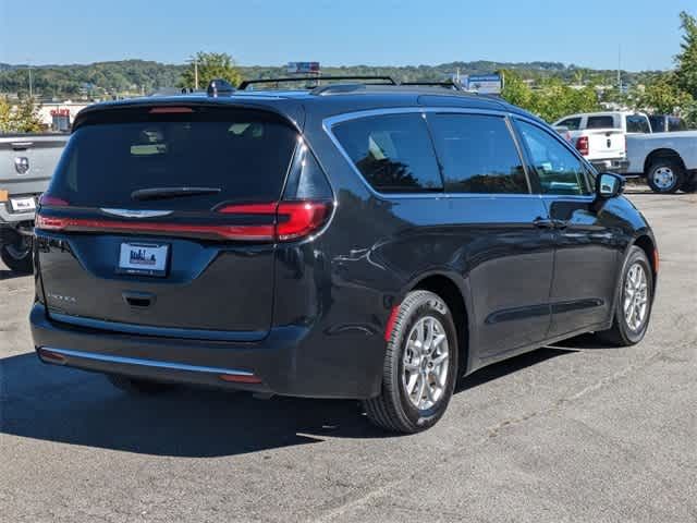 2022 Chrysler Pacifica Touring-L