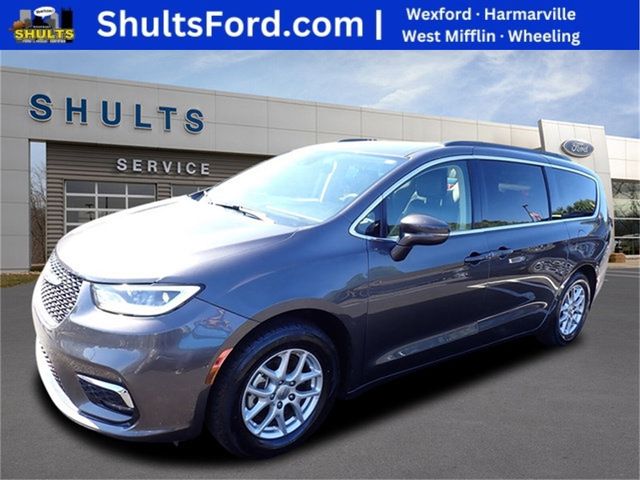 2022 Chrysler Pacifica Touring-L