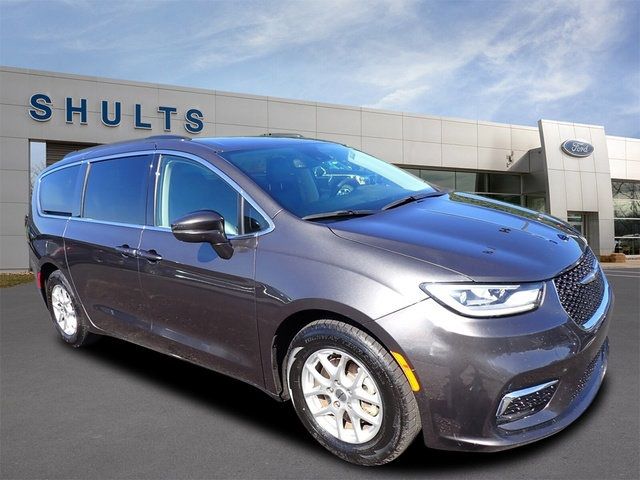 2022 Chrysler Pacifica Touring-L