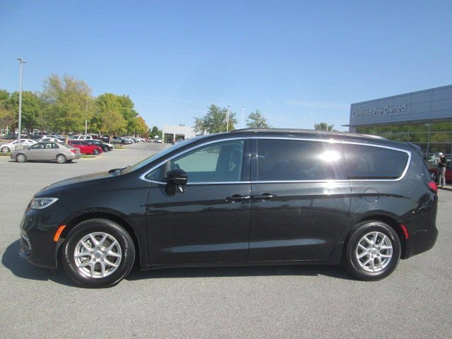 2022 Chrysler Pacifica Touring-L