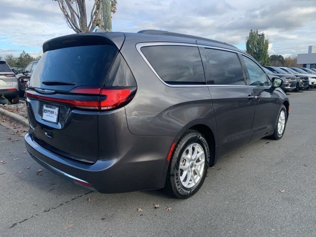 2022 Chrysler Pacifica Touring-L