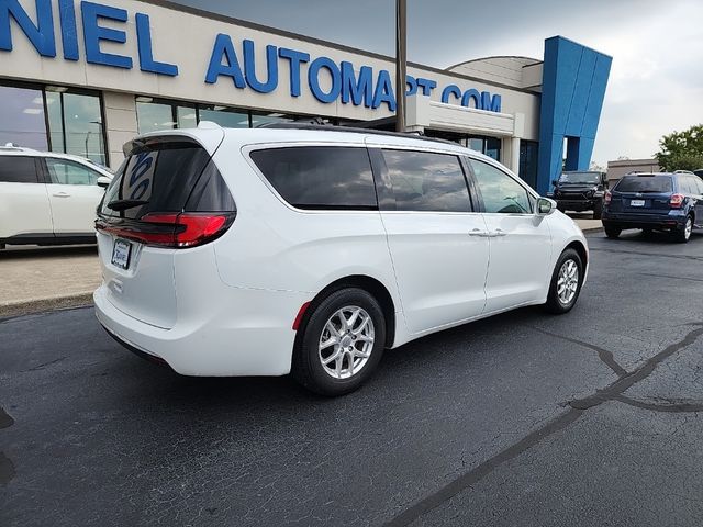 2022 Chrysler Pacifica Touring-L