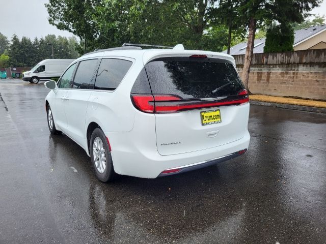 2022 Chrysler Pacifica Touring-L