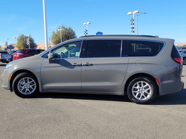 2022 Chrysler Pacifica Touring-L