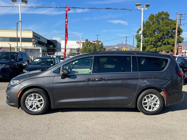 2022 Chrysler Pacifica Touring-L