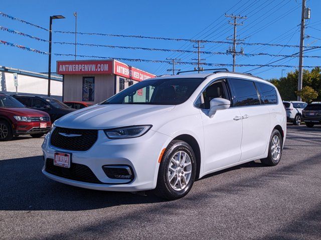 2022 Chrysler Pacifica Touring-L