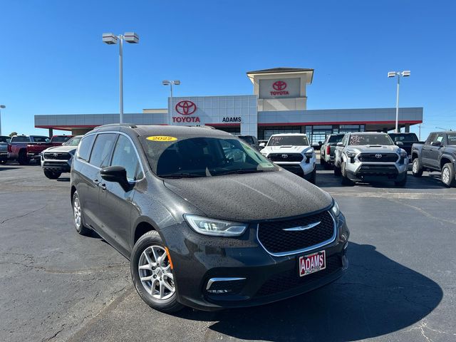 2022 Chrysler Pacifica Touring-L