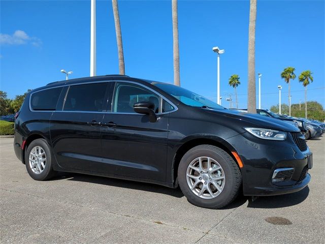 2022 Chrysler Pacifica Touring-L