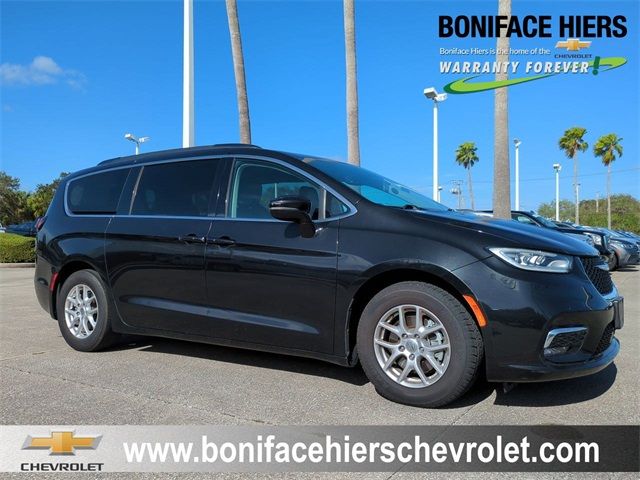 2022 Chrysler Pacifica Touring-L