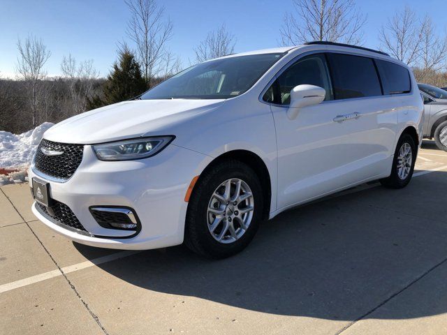 2022 Chrysler Pacifica Touring-L