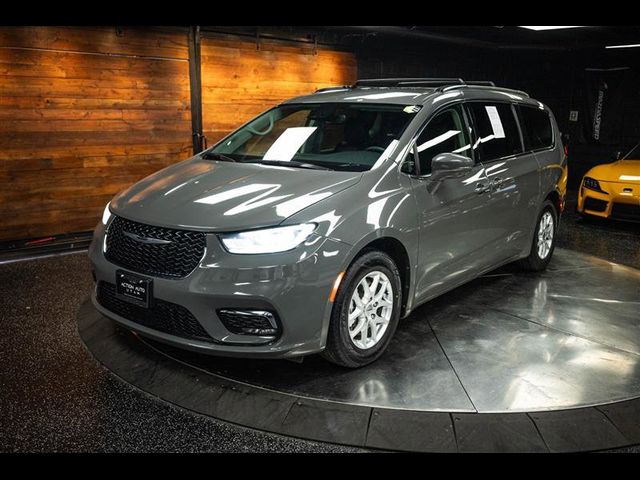 2022 Chrysler Pacifica Touring-L