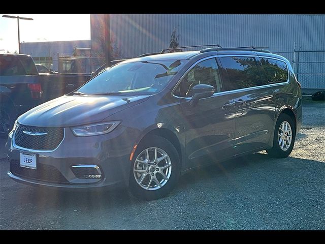 2022 Chrysler Pacifica Touring-L