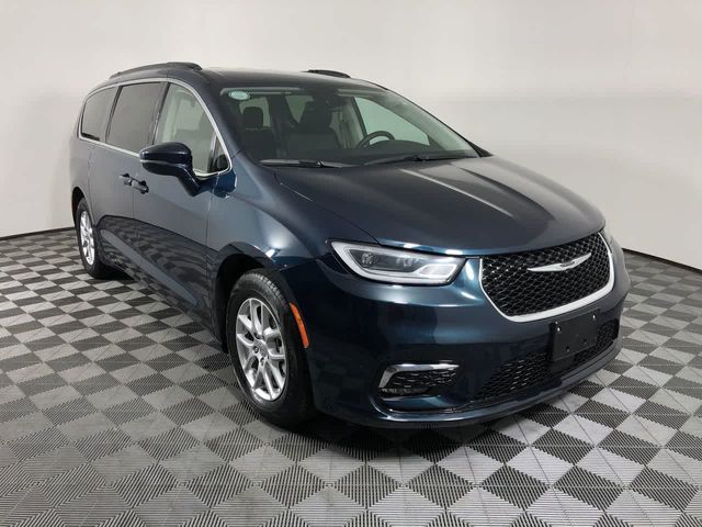 2022 Chrysler Pacifica Touring-L