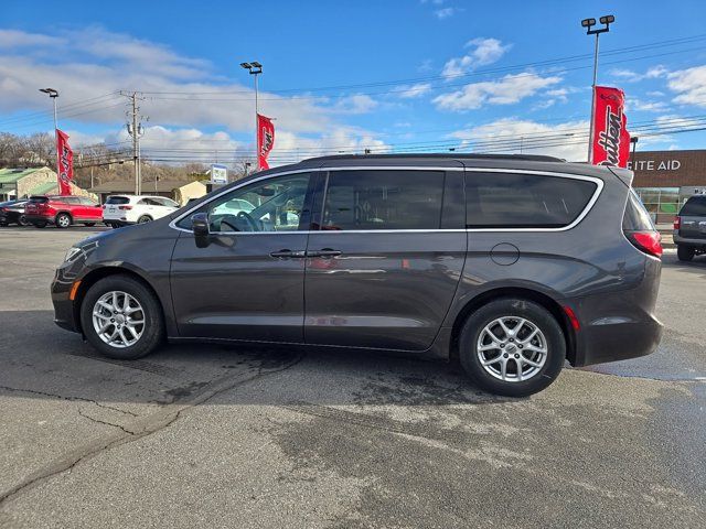 2022 Chrysler Pacifica Touring-L